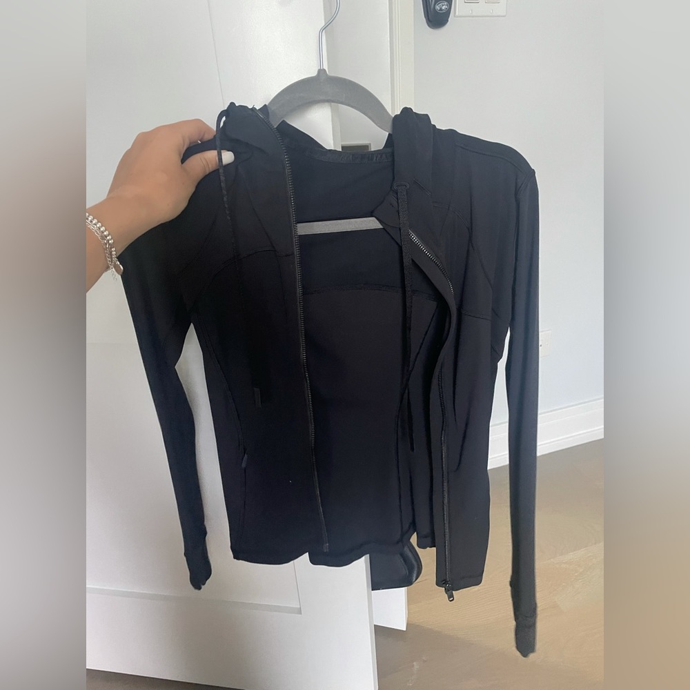 Hooded define lululemon jacket in black. Perfect condition. Never worn
